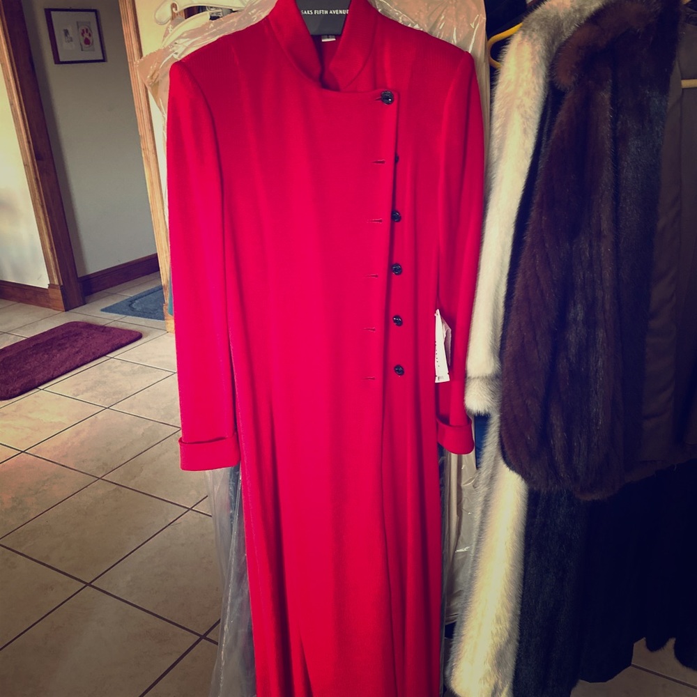 St. John’s Knit Red evening wear